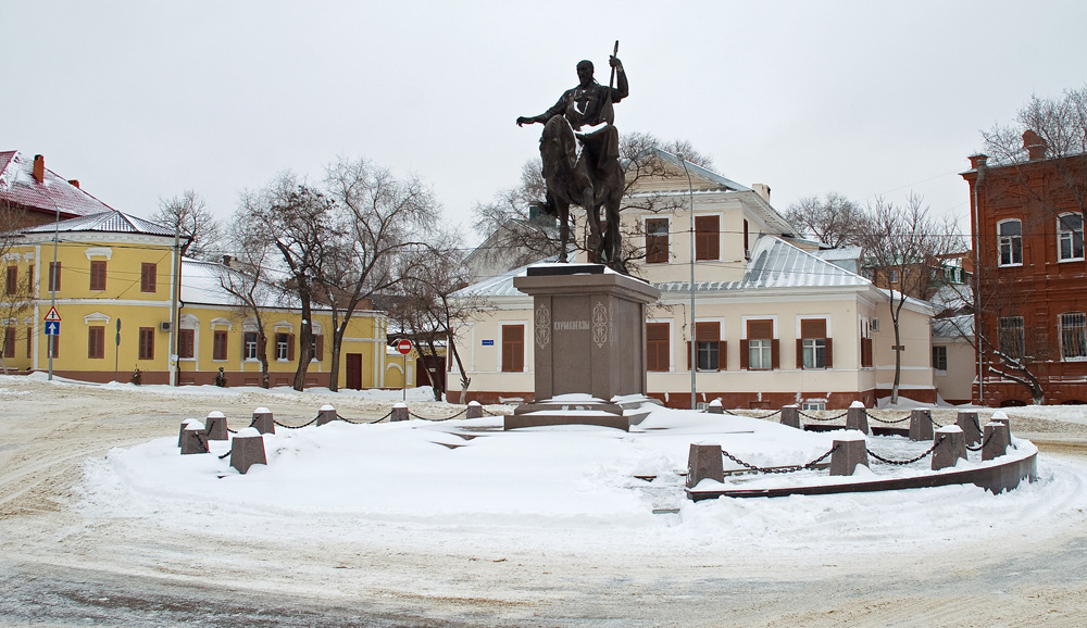 Памятник курмангазы