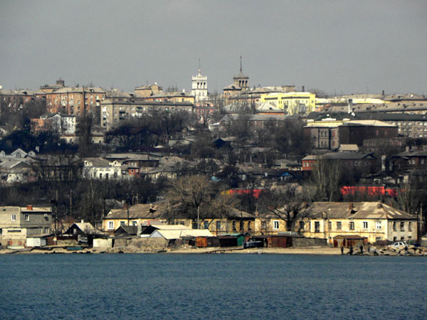 Попутчица в поезде рассказывает о родном городе