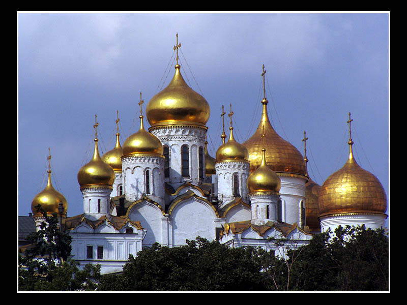 Красивые купола храмов