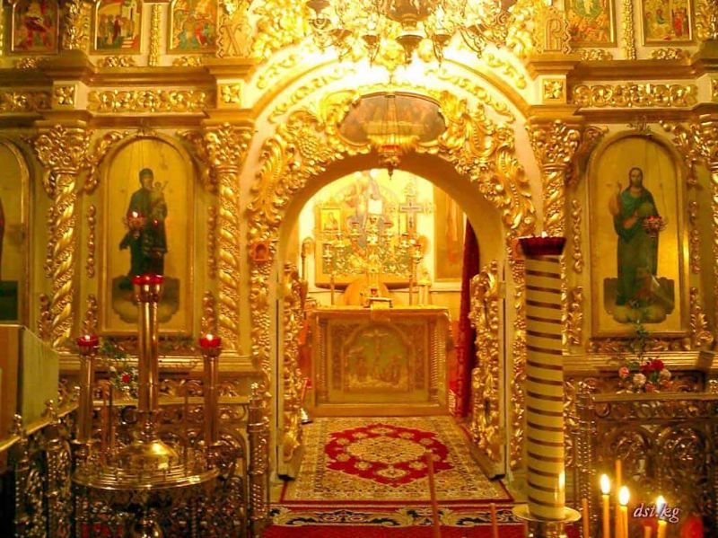 Жертвенник и алтарь Православие