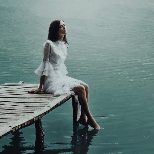 Читать бесполезно. Читать бесполезно. Бесполезные книги. Лишние люди книга. Читать бесполезно.