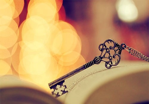 Пыль столетий на скрижалях...