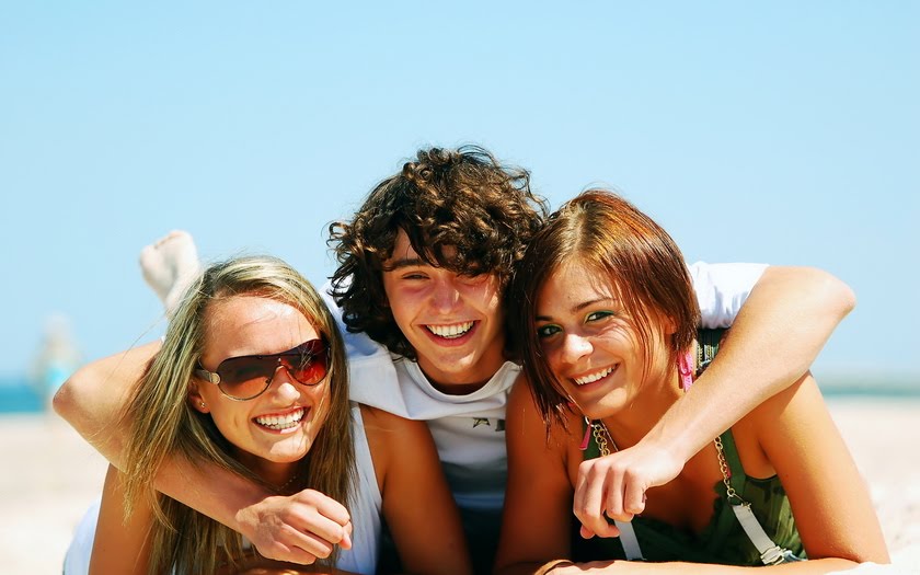 Тихий, простенький привет...