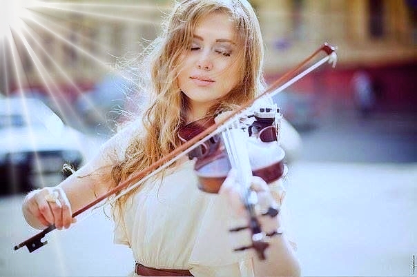 Солнечной несказанностью...