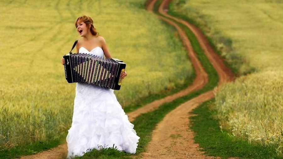 Мужики, кто здесь - Pокфеллер...