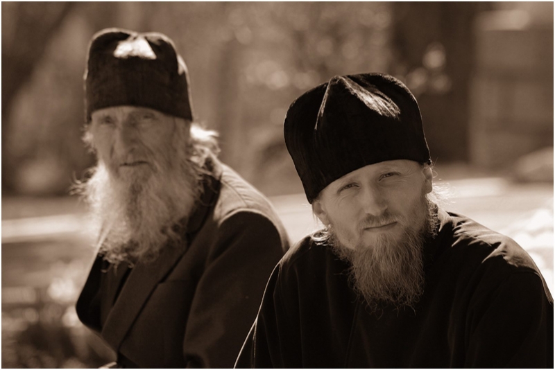 Притча о двух монахах...