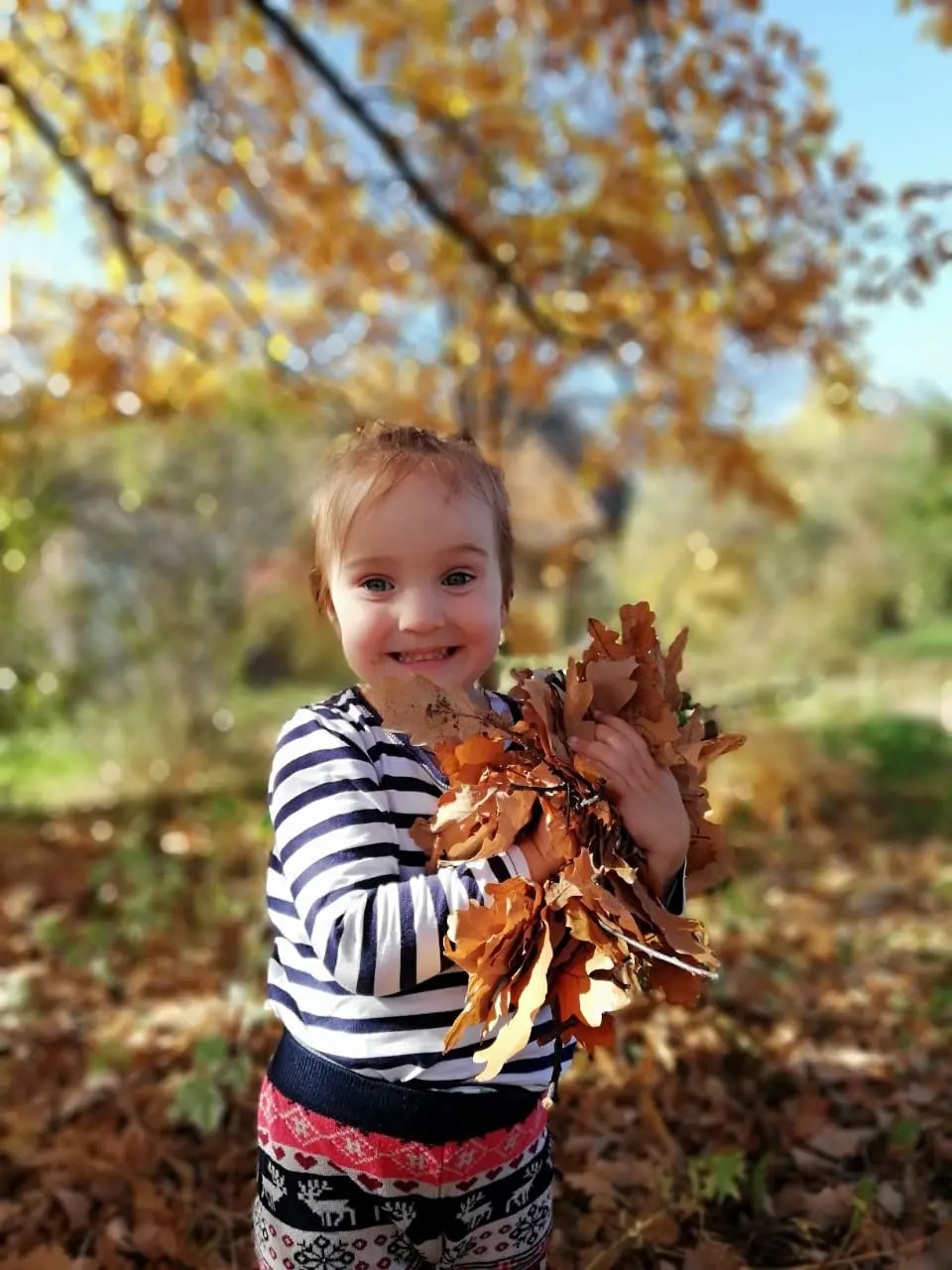 Счастье в Космосе красней - разукрасками детей
