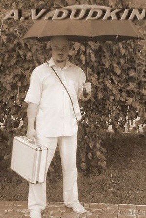 Честному холостяку, свои стихи пишу