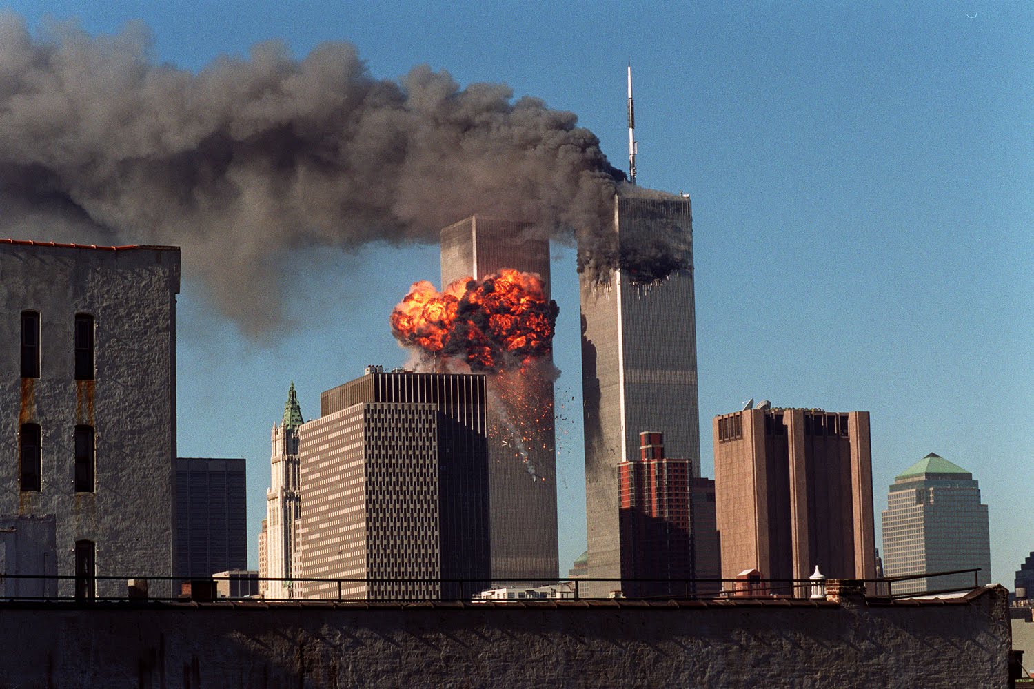 Сколько этажей было в башнях близнецах. WTC 3 2001. Башни-Близнецы 11 сентября 2001. Южная башня ВТЦ.