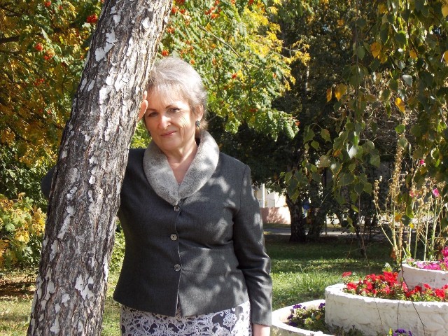 Нынче рябины много...