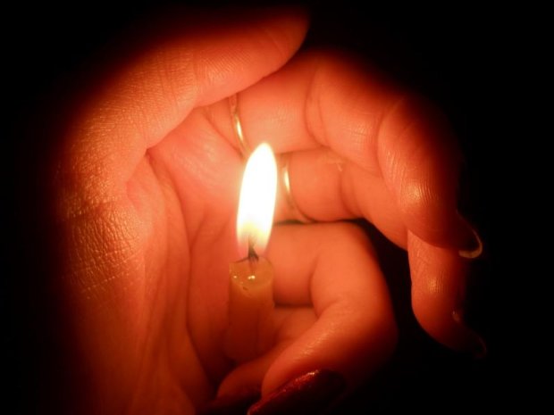 Согревала и любила