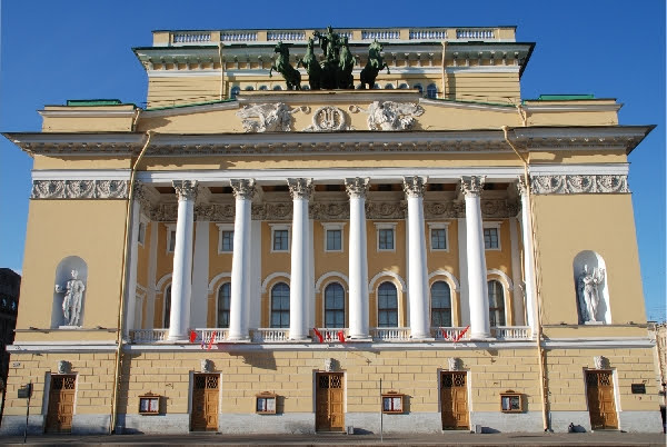 Своя сцена...