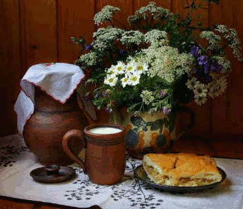 Натюрморт с крынкой молока