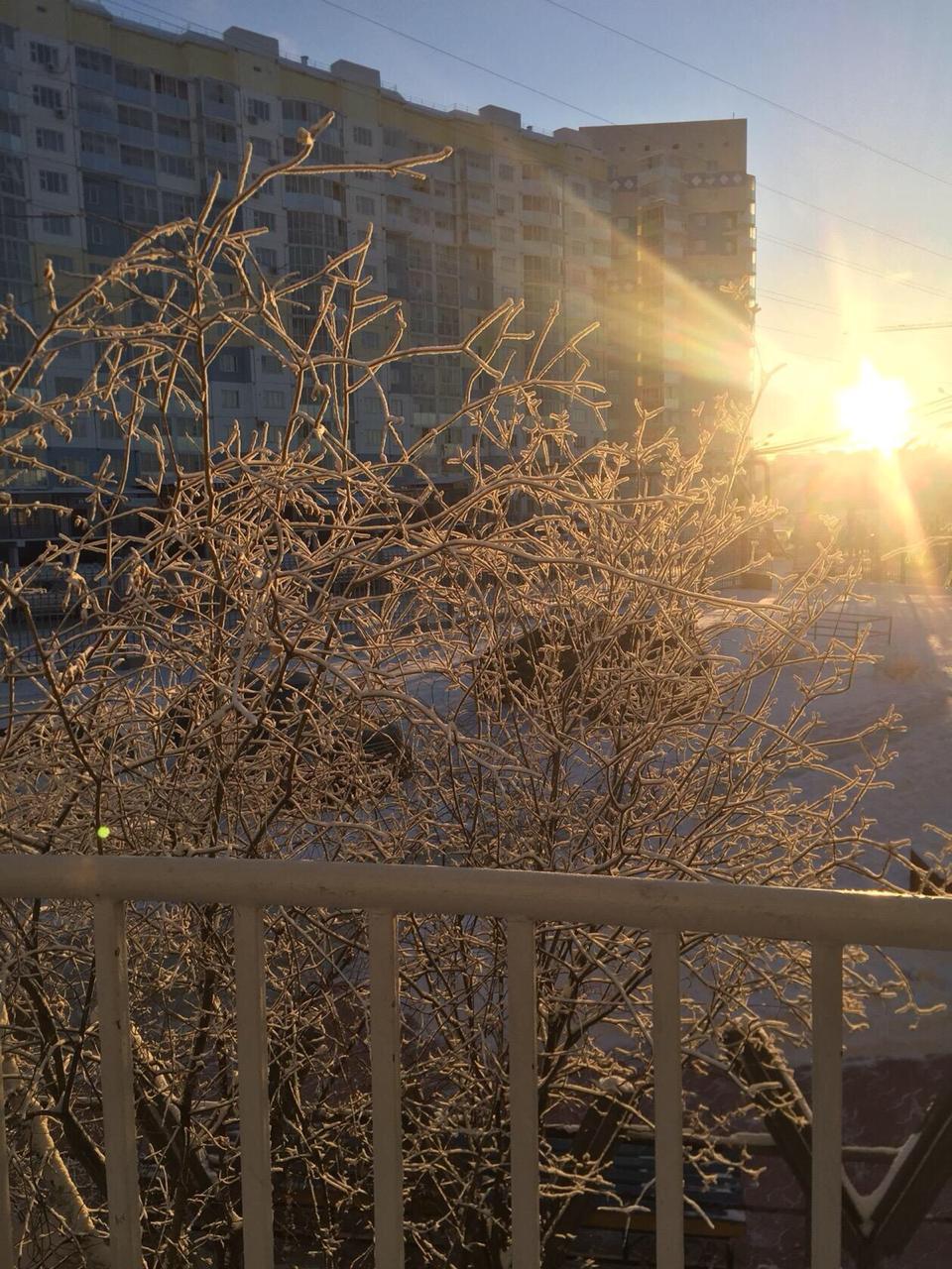 Здесь жить должны, чтоб в мире жить!..