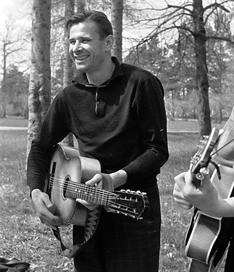 Имени Льва Яшина!!!