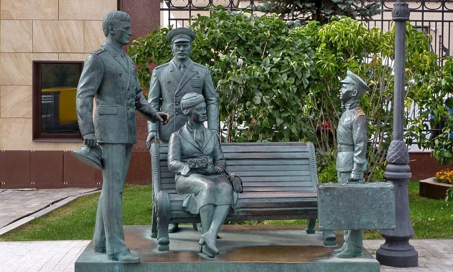 памятник офицеры москва
