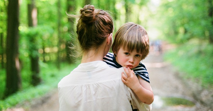 Айгуль ищет новую маму для сына