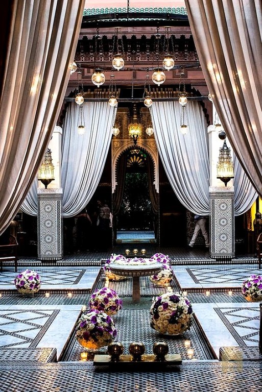 Войди в мои объятия, как в сад