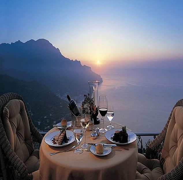 Я старого вина налью