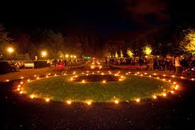 Каплей слеза неба коснётся