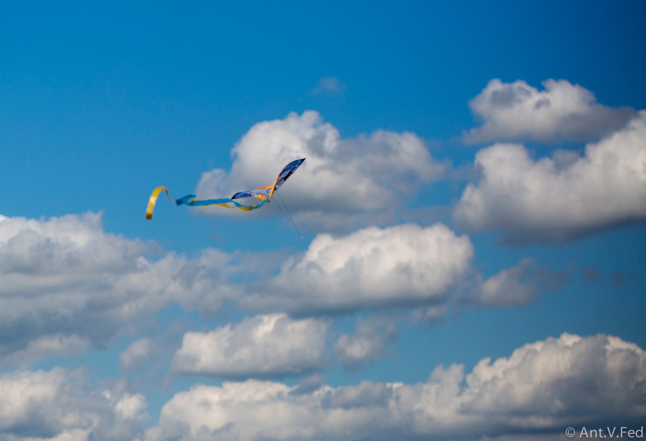 Воздушный змей весне подарок!