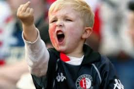 Кто воспитывает?!