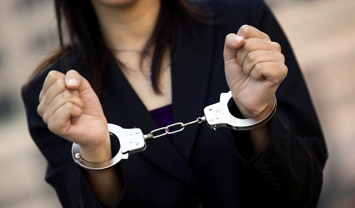 В казематы!