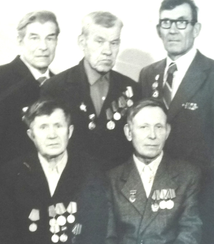 Землякам - фронтовикам