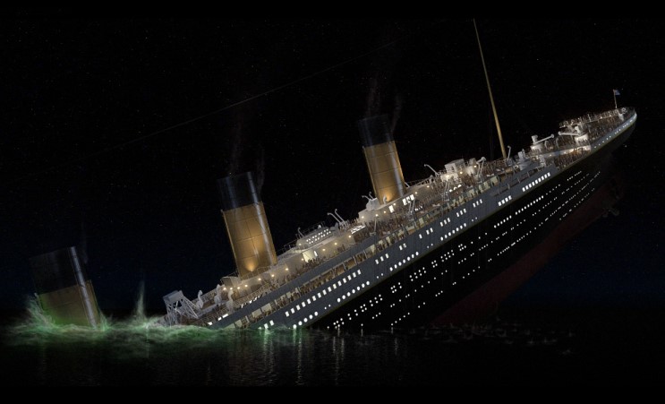 Картинки титаника сбоку