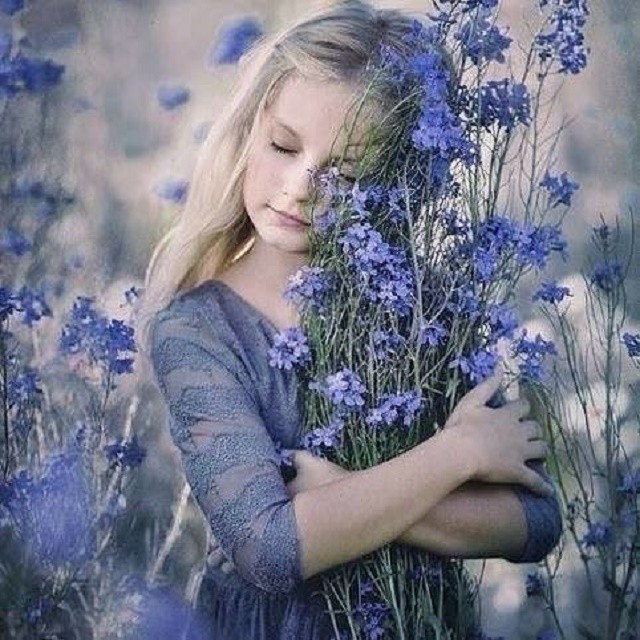 Bсех чужей...