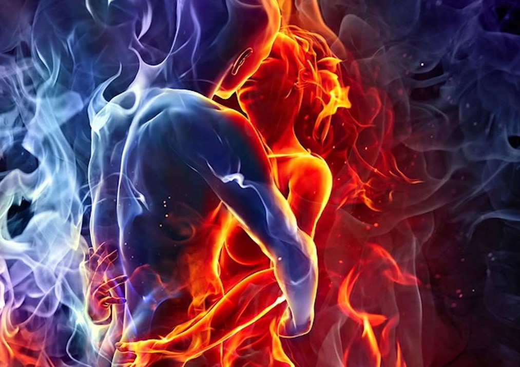 Огонь и вода смысл. Мужчина и женщина в огне. Страсть огонь. Огни любви. Огонь и вода любовь.
