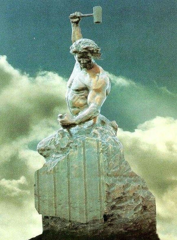 Себя нужно создавать