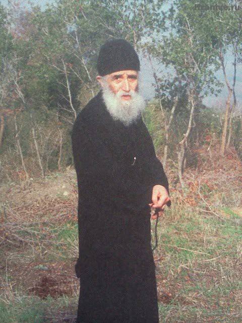 Абсолютно всё исправляется смирением и молитвой