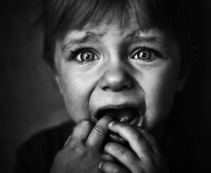 До слез мне обидно за нашу беду