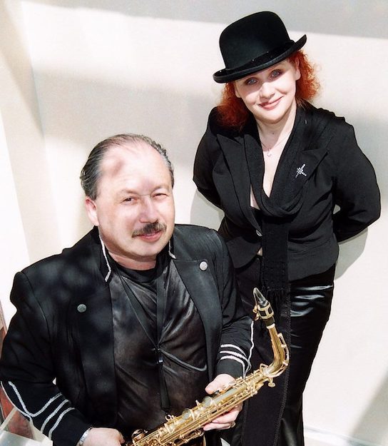 Любовь приходит в нужный час. Шансон