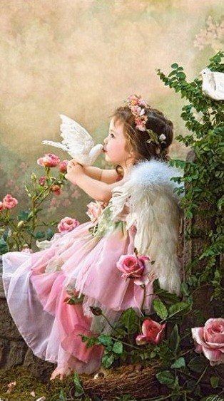 Крылья распростёртые над садом...