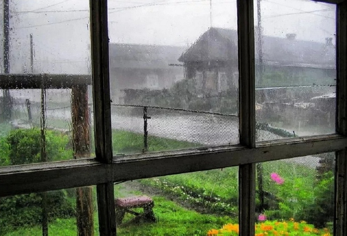Из окна видна река. Вид из деревенского окна. Вид из окна. Вид из окна дождь. Вид из окна в деревне.