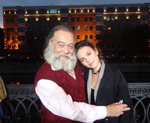 Станислава и Наташа! ч. 1 Году Кино