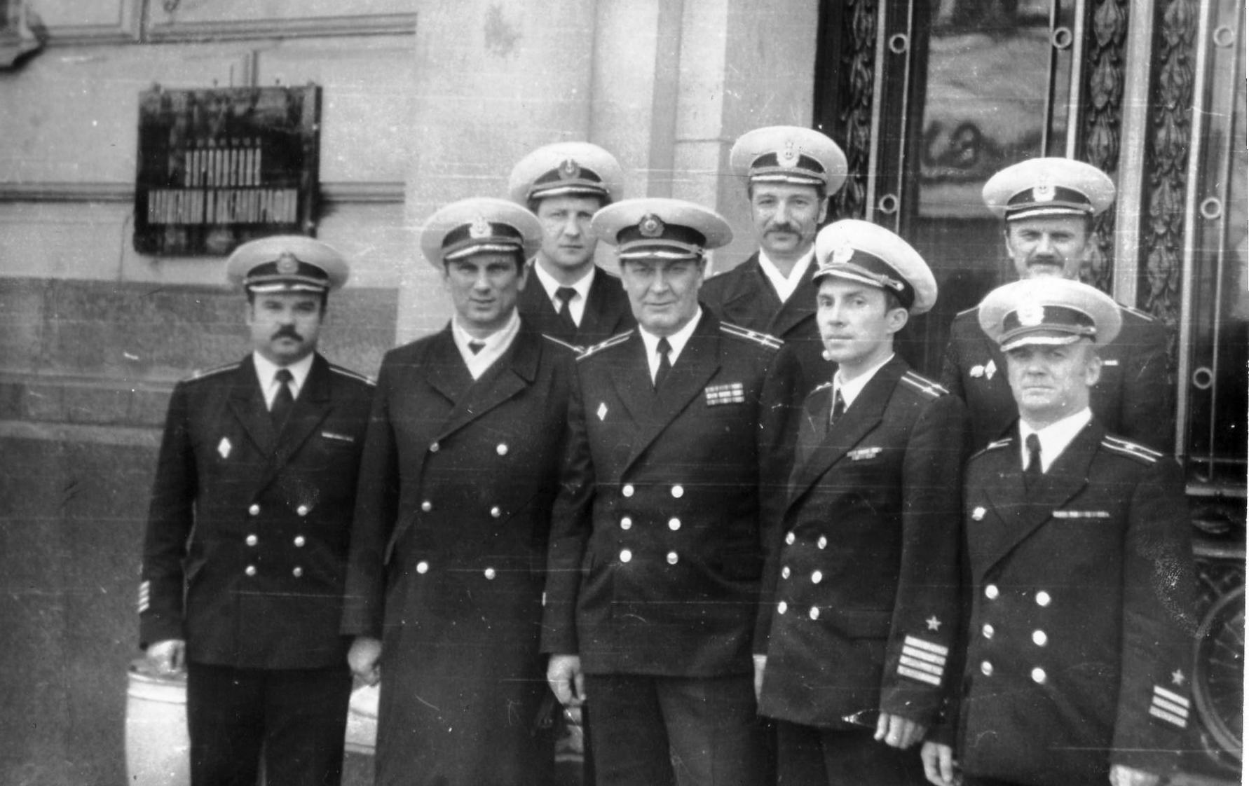 Скажи, Димон