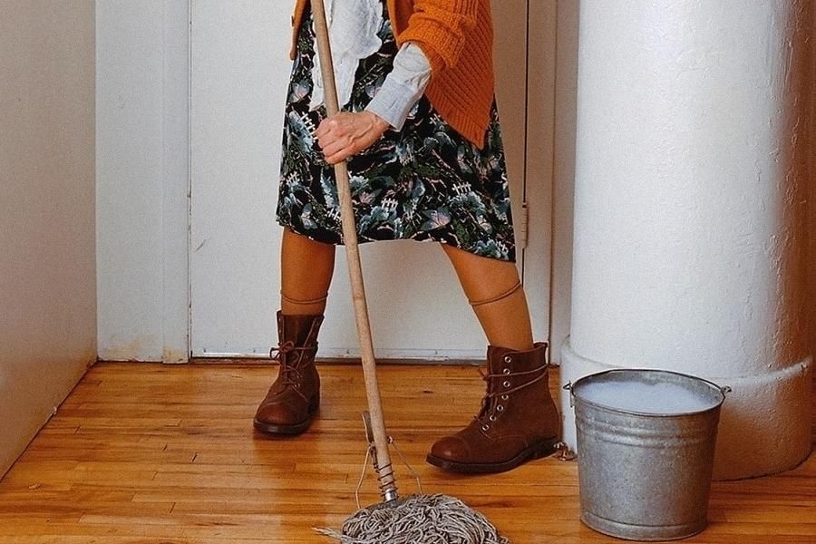 Фото уборщицы со шваброй прикольные картинки