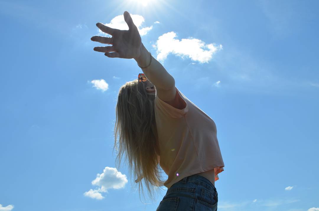 Хоть отдаляю в мыслях осень...