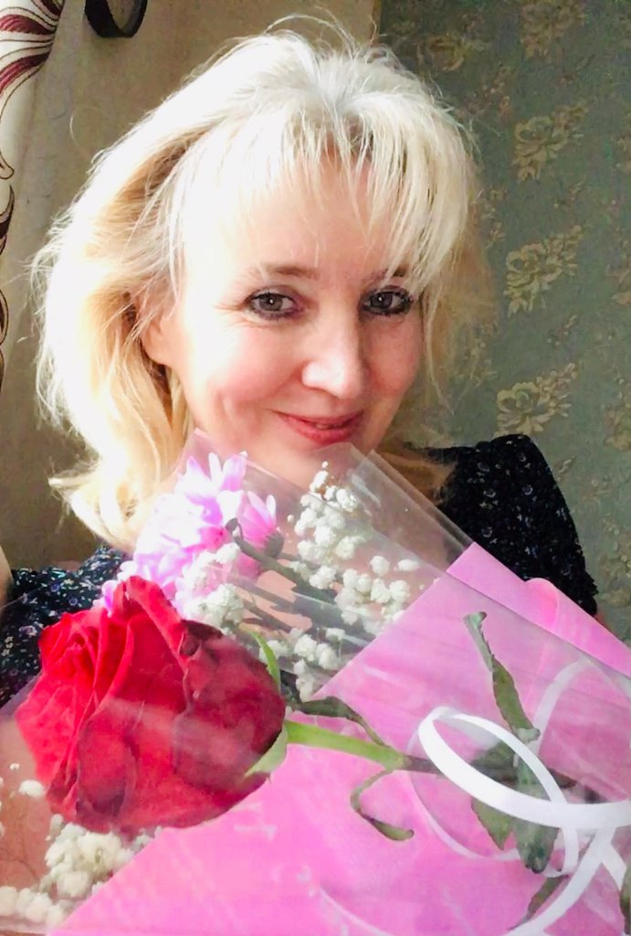 Опять приходишь ты. Посвящение С. Т. 1931