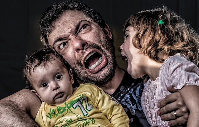 Дети красавцы - а папа урод!