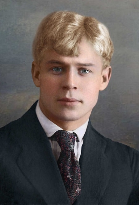 На рязанской земле появился Есенин