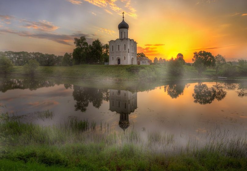 Светильник телу