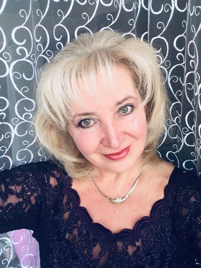 Дарованная свыше. Посвящение С. Т. 2498