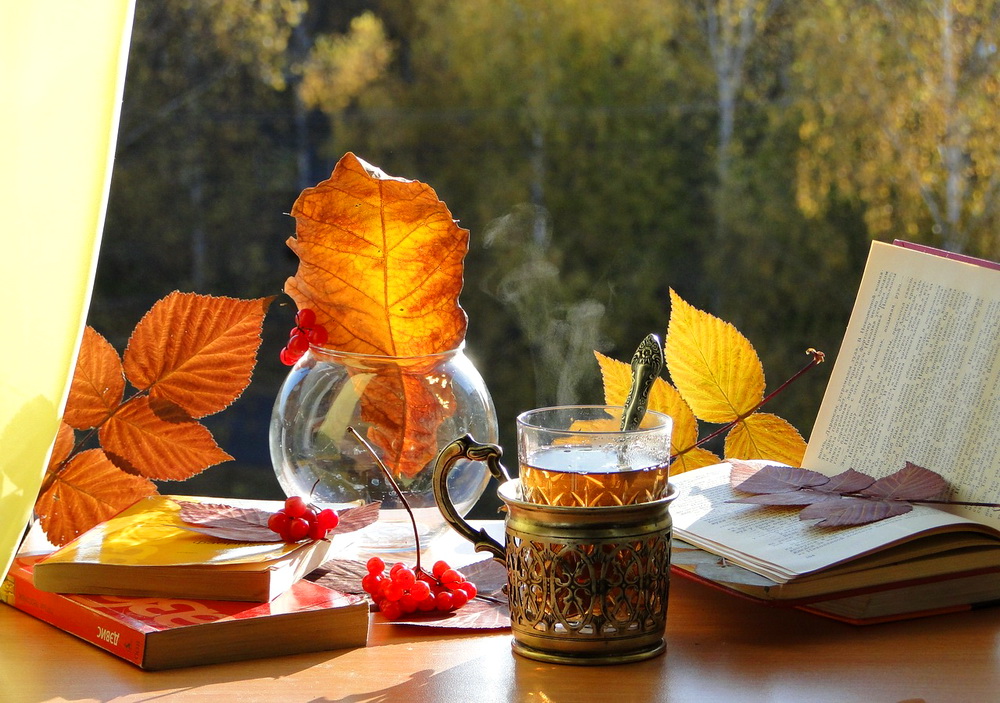 Просто - жить, может даже чуть - чуть...