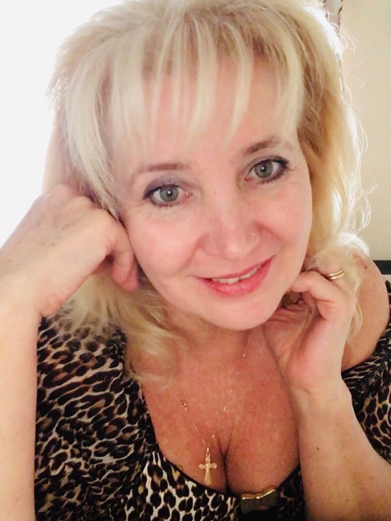 Ты пленительно красива. Посвящение С. Т. 2748