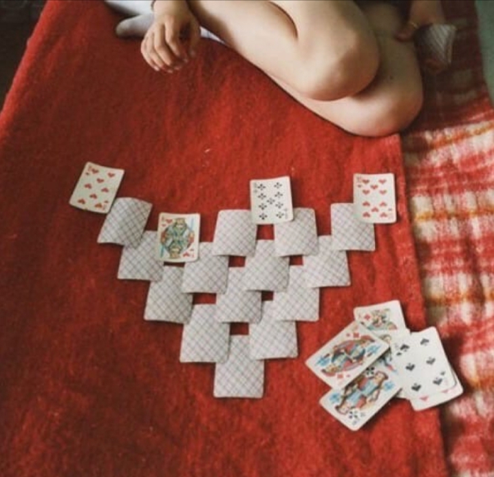 Зачем ты меня причудливо баюкала?