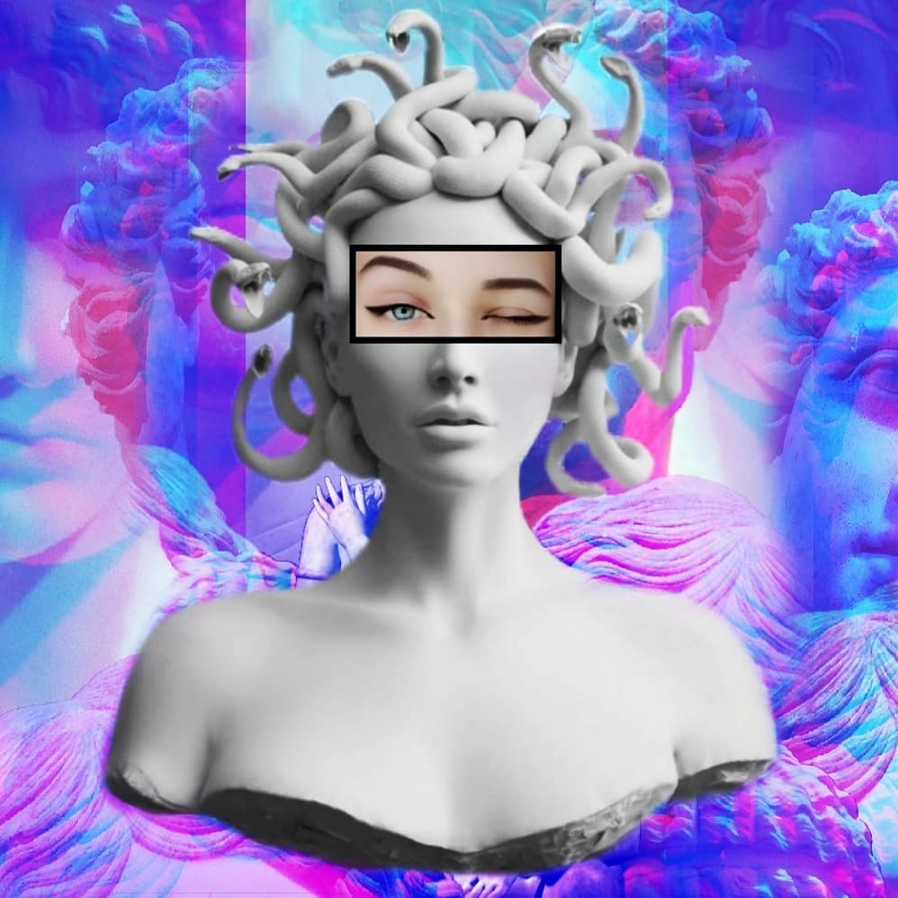 Горгоне ты прическу не испортишь...